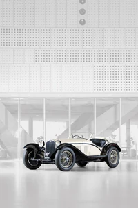 Obrazek Automobile. Two Centuries of History