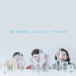Bild von Glass and Styrofoam