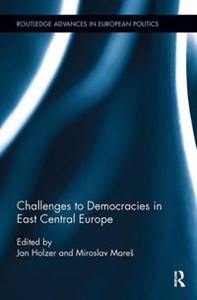 Bild von Challenges to Democracies in East Central Europe