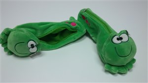 Bild von Piórnik pluszowy żabka